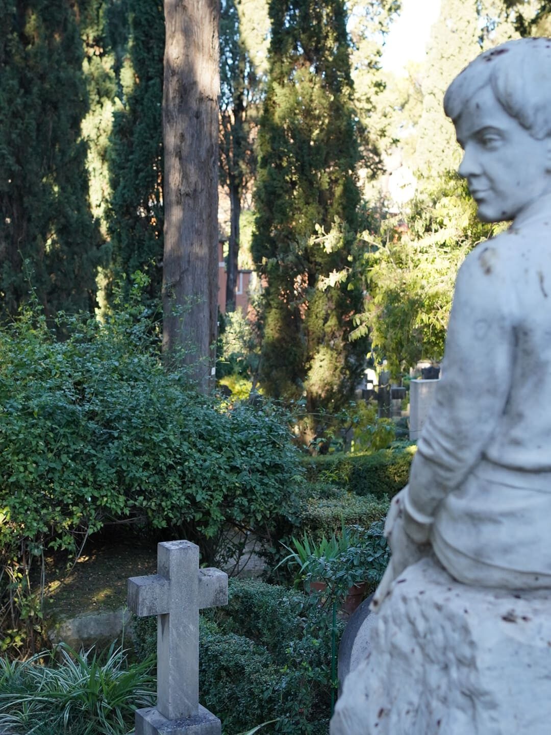 Luoghi insoliti di Roma: cimitero acattolico