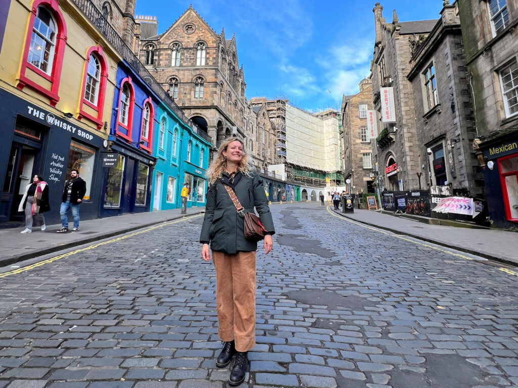 cosa vedere a edimburgo: Victoria Street