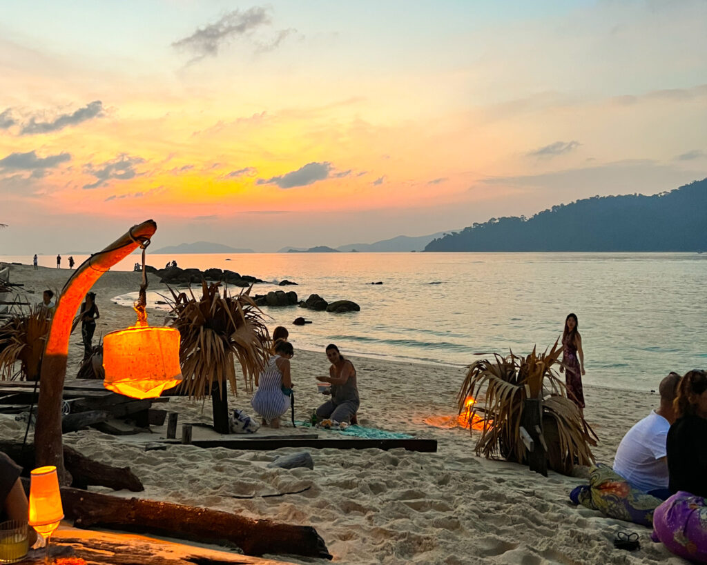 tramonto a Koh lipe thailandia