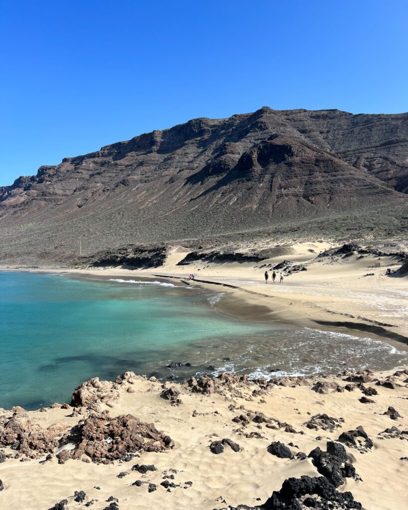 trekking a lanzarote: camino de los gracioseros