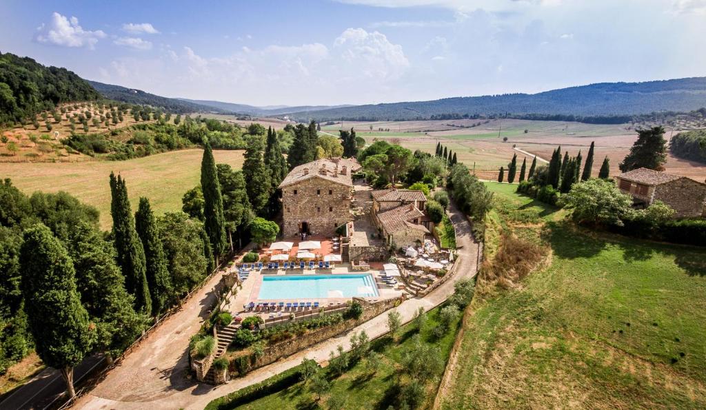 agriturismi con piscina in toscana