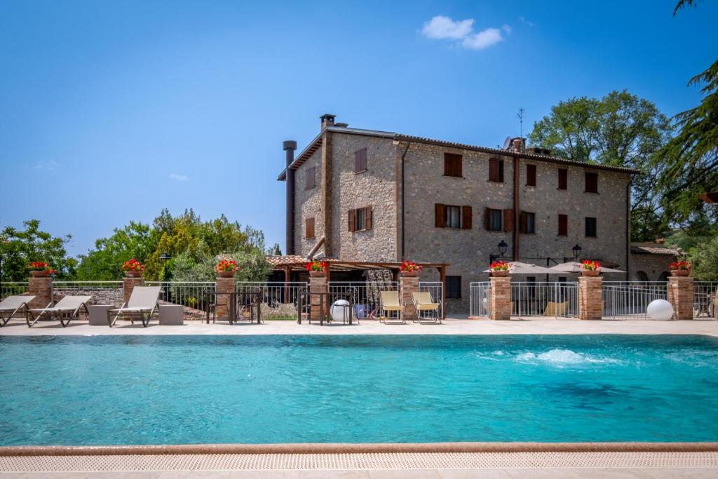Agriturismi umbria con piscina