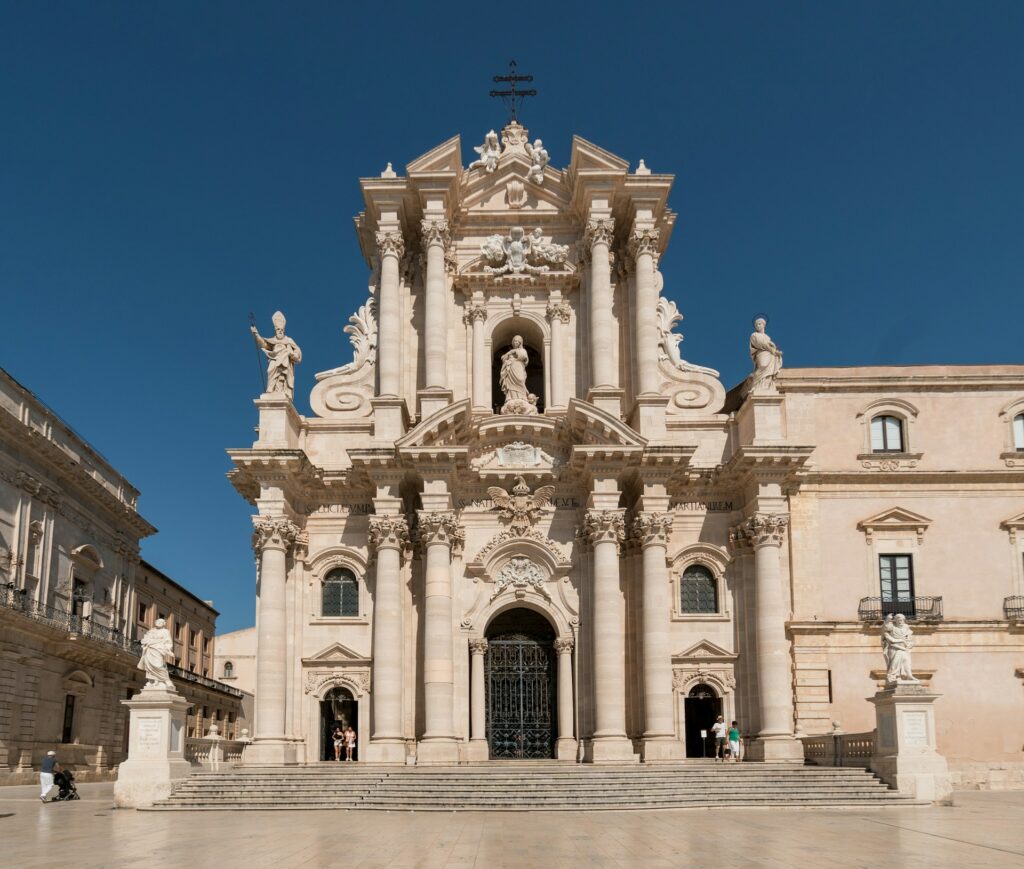 cosa visitare in sicilia orientale in 7 giorni: siracusa