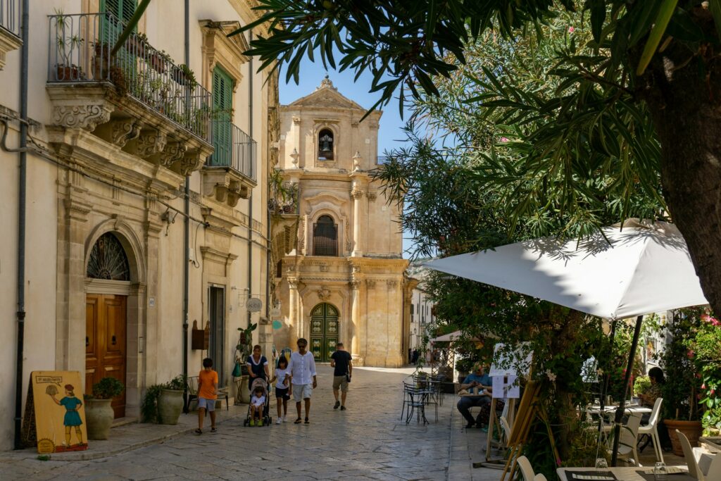 tour sicilia orientale in 7 giorni: Scicli